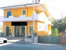 appartamento in vendita a Decollatura