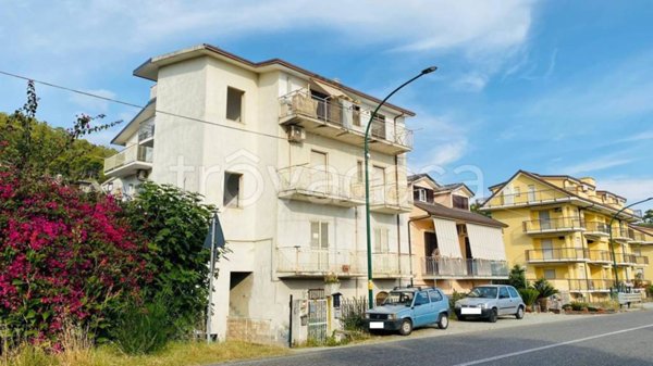 appartamento in vendita a Falerna