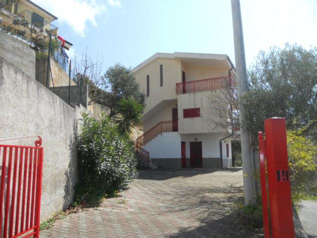 casa indipendente in vendita a Falerna