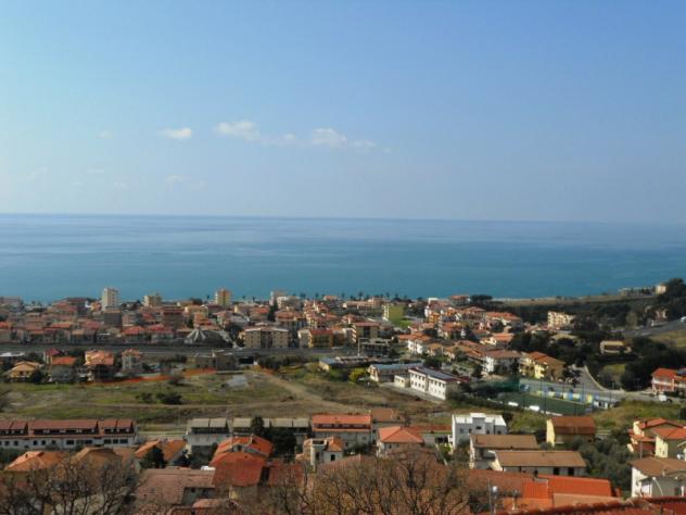 casa indipendente in vendita a Falerna