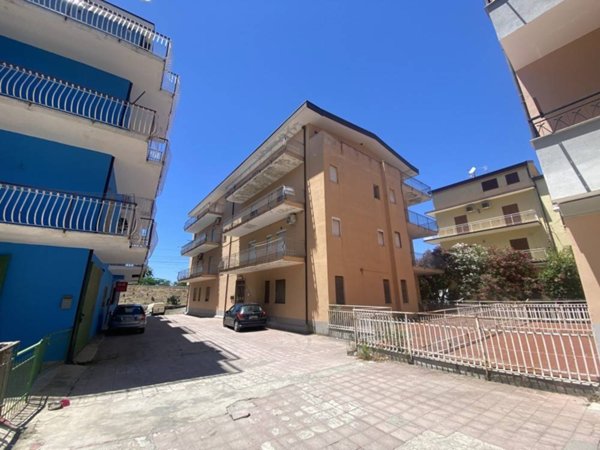 appartamento in vendita a Falerna