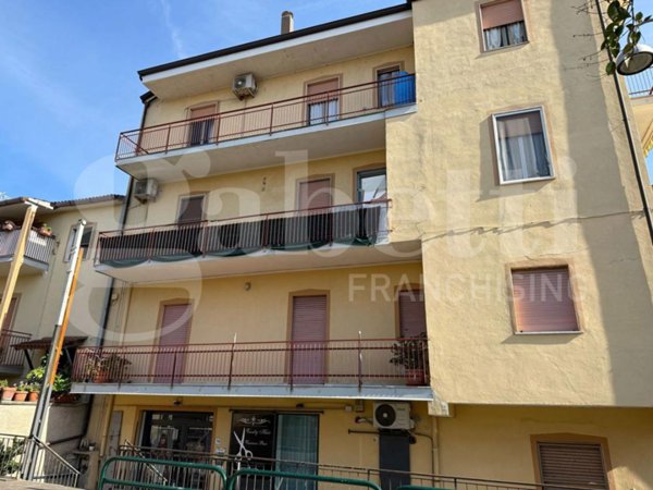 appartamento in vendita a Falerna