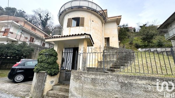 casa semindipendente in vendita a Falerna