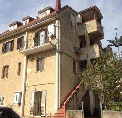 appartamento in vendita a Falerna in zona Falerna Scalo