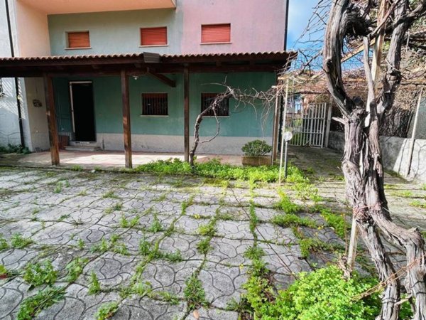 appartamento in vendita a Falerna