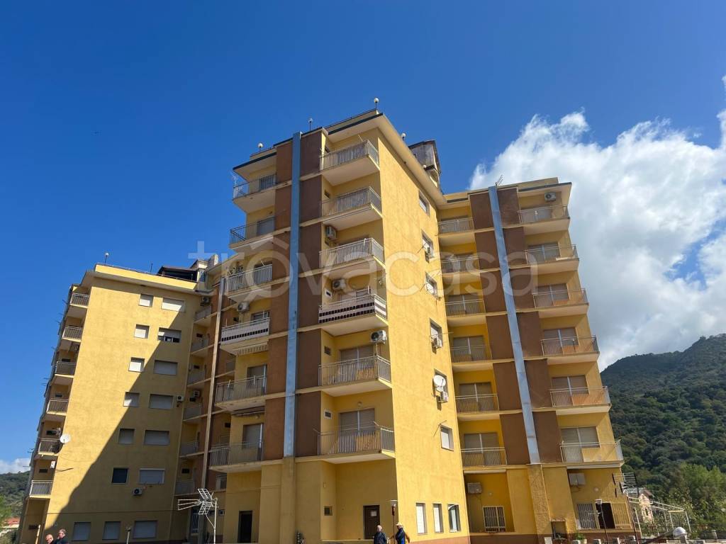 appartamento in vendita a Falerna