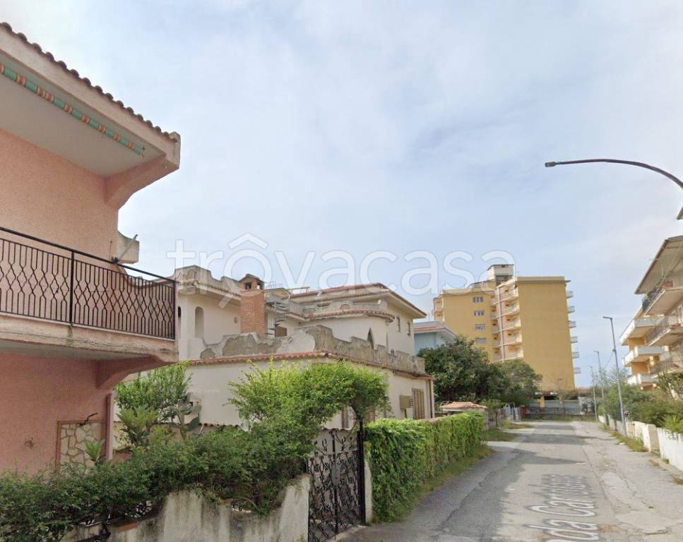 casa indipendente in vendita a Falerna