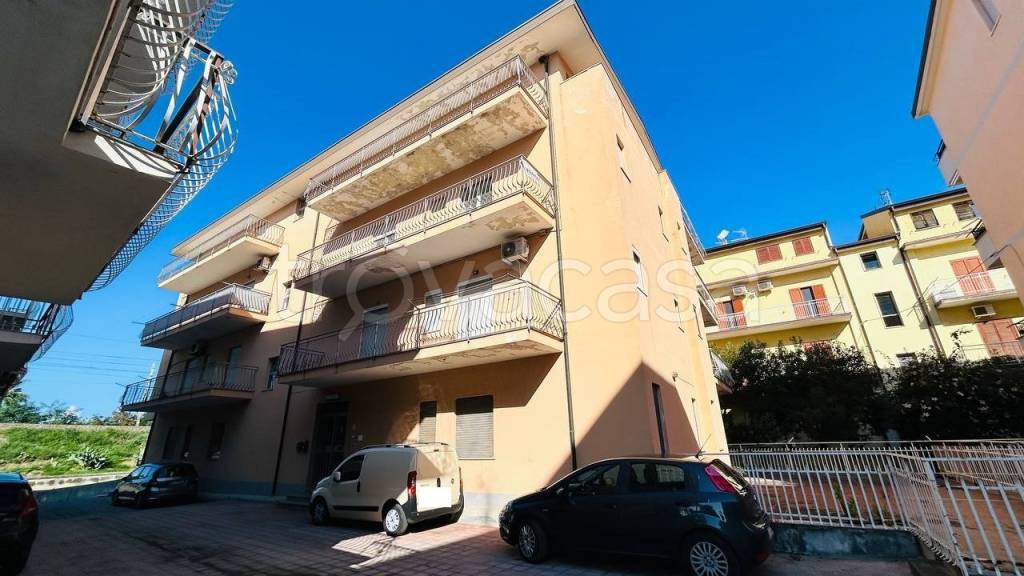 appartamento in vendita a Falerna