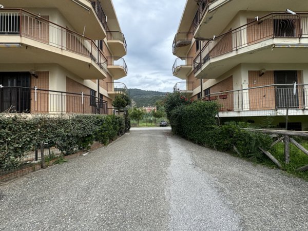 appartamento in vendita a Falerna