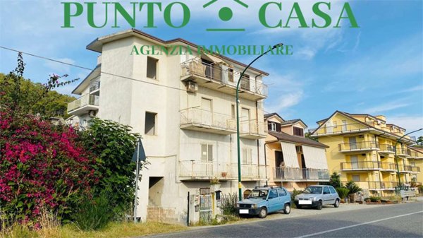 appartamento in vendita a Falerna in zona Falerna Scalo