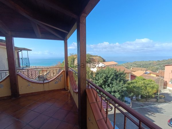 casa indipendente in vendita a Falerna