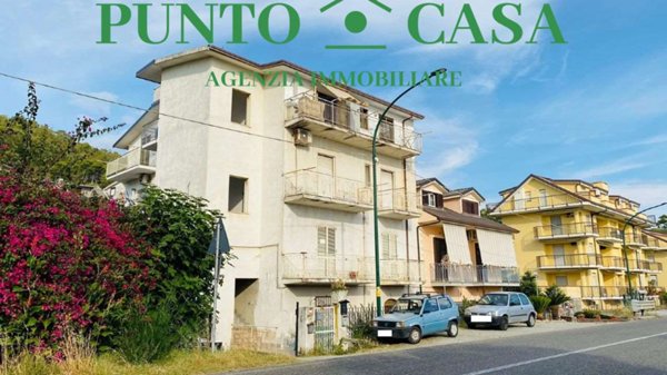 appartamento in vendita a Falerna in zona Falerna Scalo