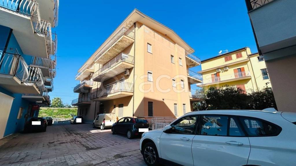 appartamento in vendita a Falerna