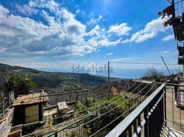 appartamento in vendita a Falerna