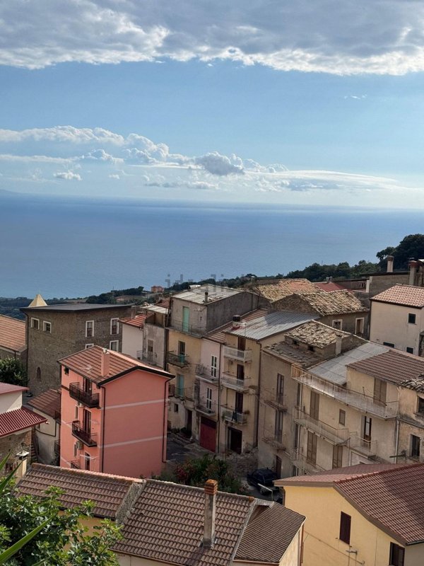 appartamento in vendita a Falerna