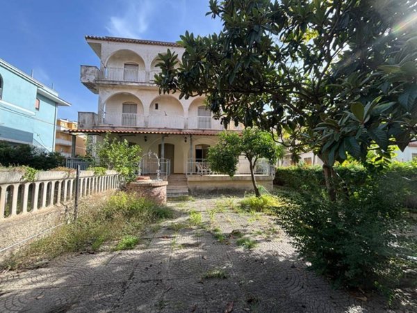 appartamento in vendita a Falerna in zona Falerna Scalo