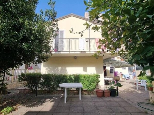 casa indipendente in vendita a Falerna in zona Falerna Scalo