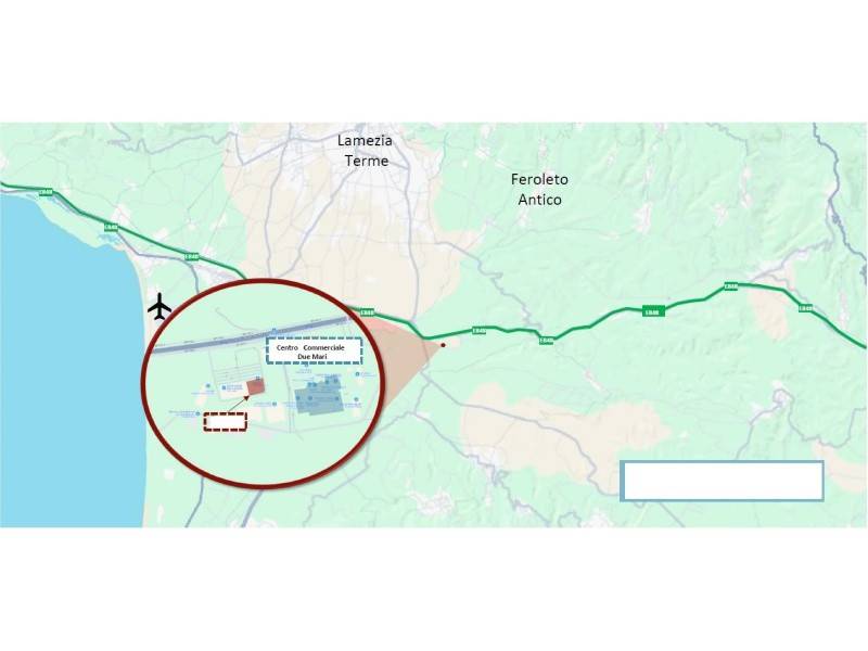 negozio in vendita a Feroleto Antico