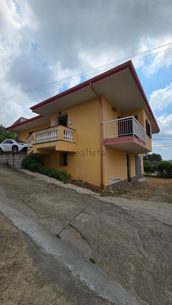 casa indipendente in vendita a Feroleto Antico