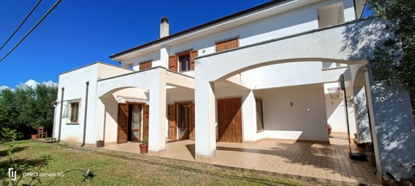 casa indipendente in vendita a Feroleto Antico