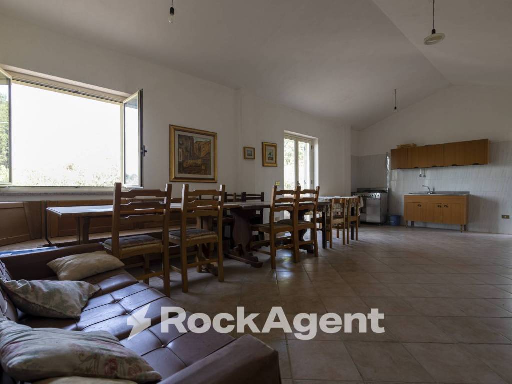 casa indipendente in vendita a Gasperina