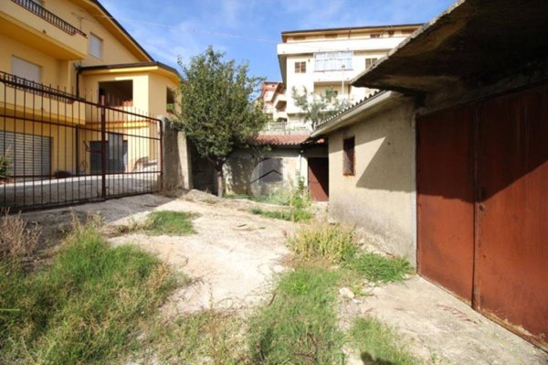 locale di sgombero in vendita a Gasperina