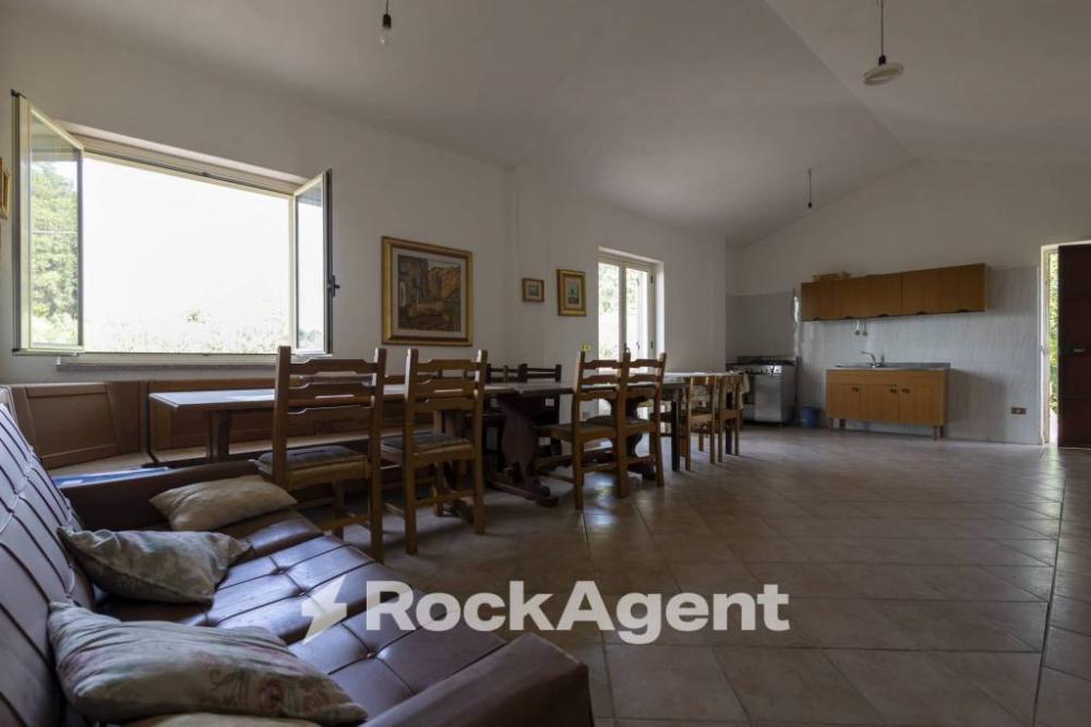 casa indipendente in vendita a Gasperina