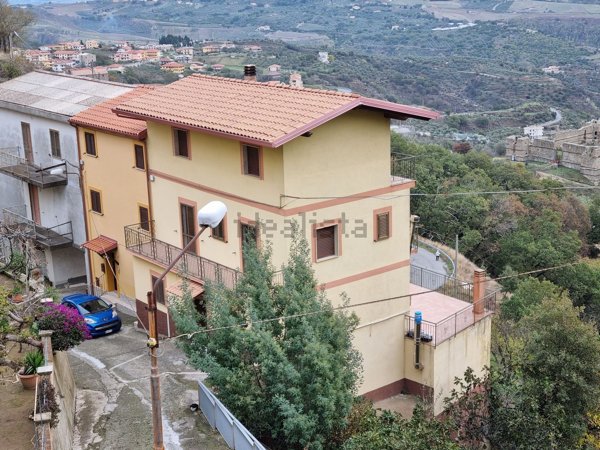 appartamento in vendita a Gasperina