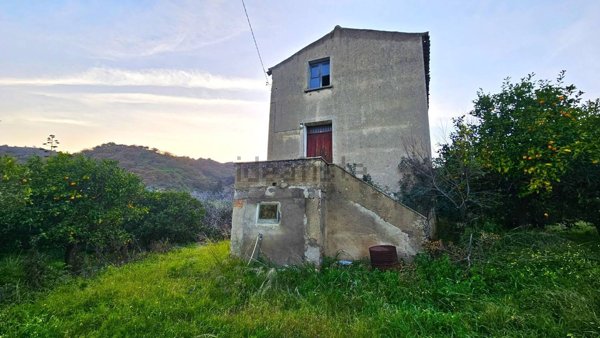 quadrivano in vendita a Gasperina in zona Pilinga