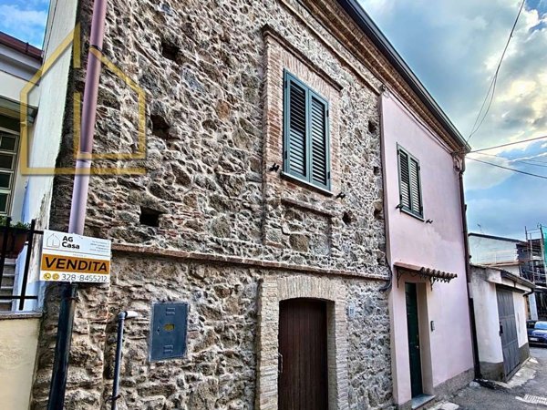 appartamento in vendita a Gasperina