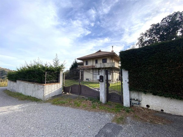 casa indipendente in vendita a Gimigliano
