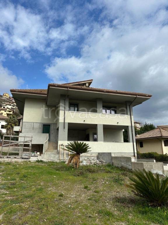 casa indipendente in vendita a Gimigliano