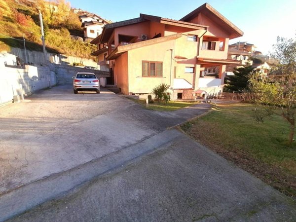 casa indipendente in vendita a Gimigliano