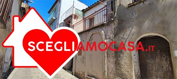 appartamento in vendita a Girifalco