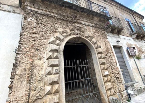 appartamento in vendita a Girifalco