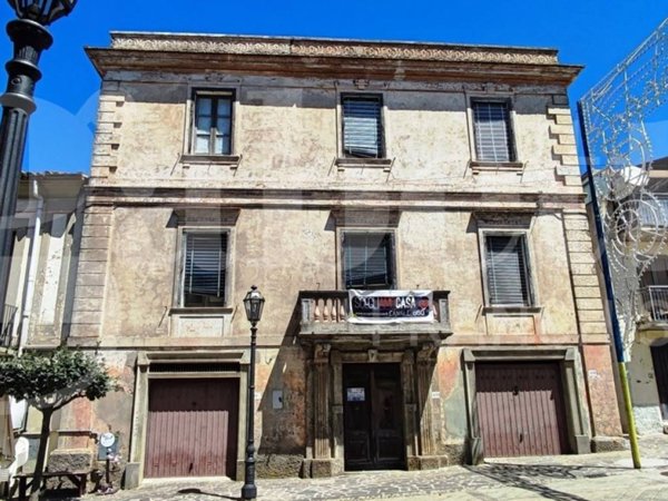 appartamento in vendita a Girifalco