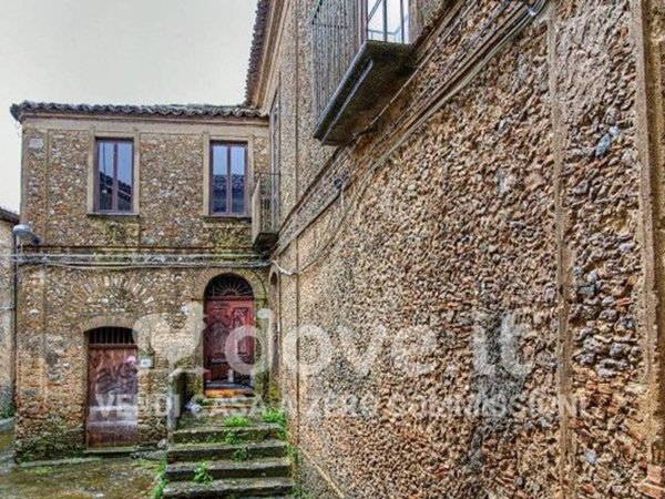 casa indipendente in vendita a Girifalco