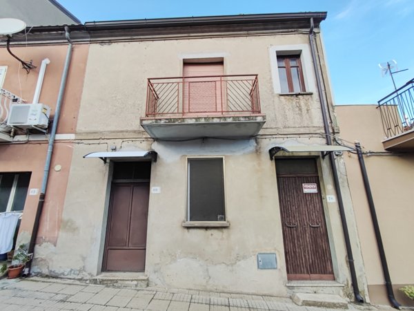 appartamento in vendita a Girifalco