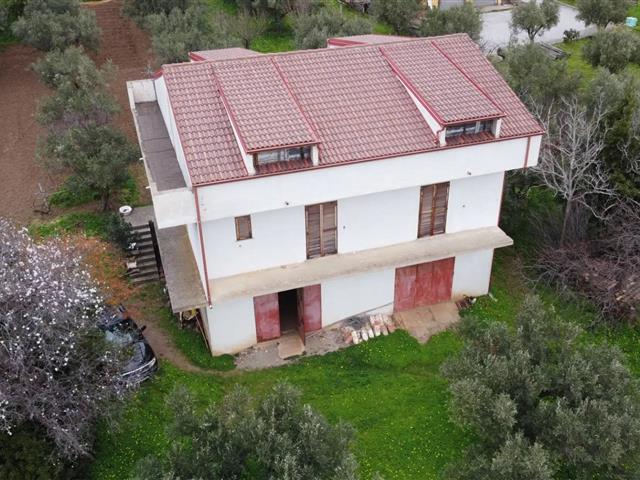 casa indipendente in vendita a Gizzeria