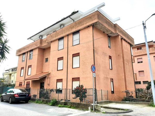 appartamento in vendita a Gizzeria in zona Gizzeria Lido