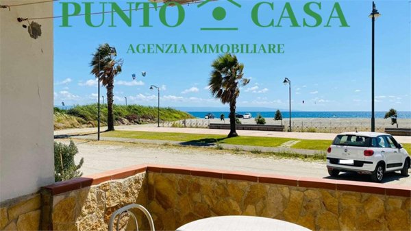 appartamento in vendita a Gizzeria in zona Gizzeria Lido