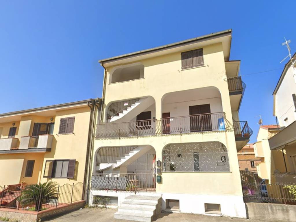 appartamento in vendita a Gizzeria in zona Gizzeria Lido
