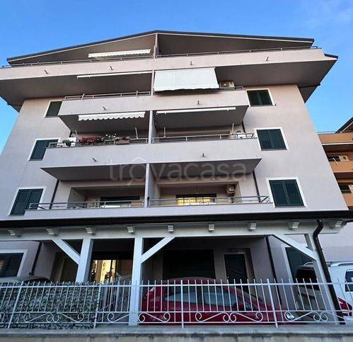 appartamento in vendita a Gizzeria in zona Gizzeria Lido