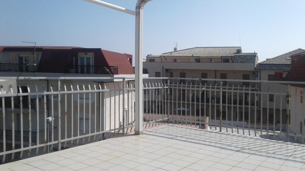 appartamento in vendita a Gizzeria in zona Gizzeria Lido