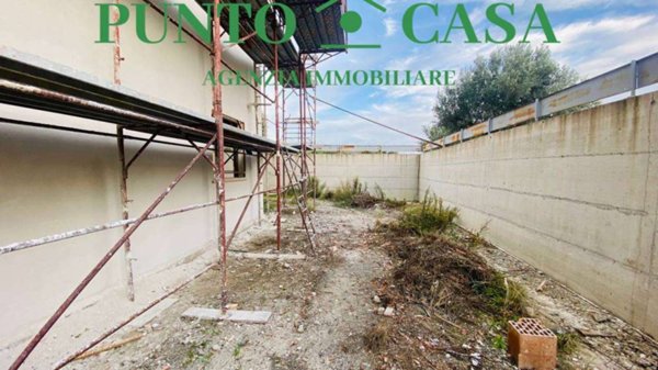 casa indipendente in vendita a Gizzeria in zona Mortilla