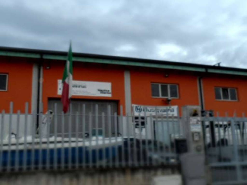 locale commerciale in vendita a Gizzeria in zona Mortilla