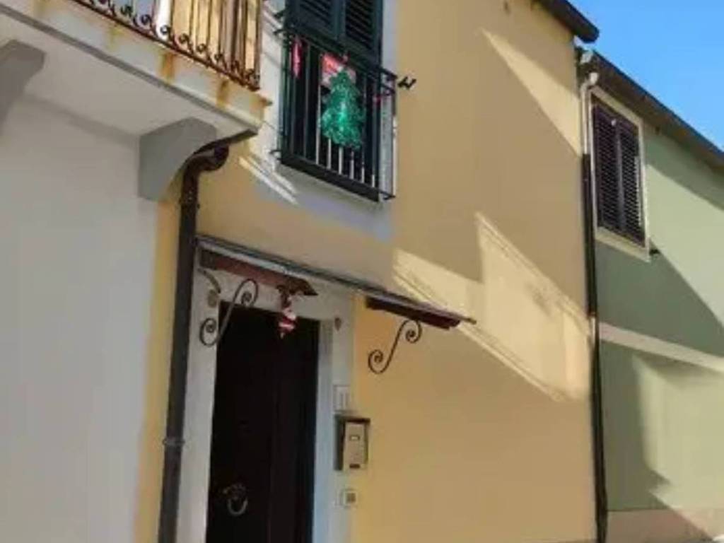 casa indipendente in vendita ad Isca sullo Ionio