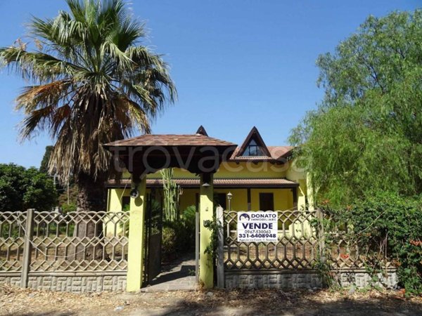 casa indipendente in vendita ad Isca sullo Ionio