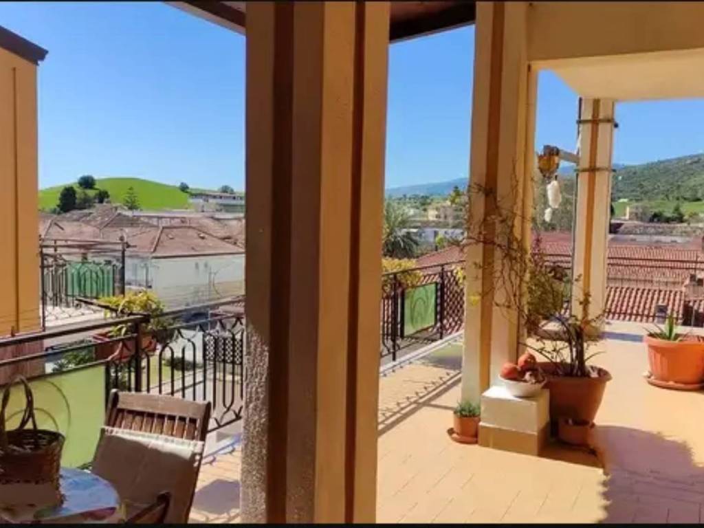 appartamento in vendita ad Isca sullo Ionio