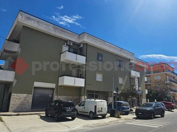 appartamento in vendita ad Isca sullo Ionio